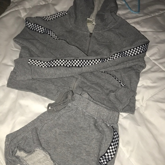 Matching gray checkered outfit! - Picture 2 of 2